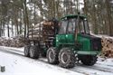 Лесохозяйственные машины, оборудование тракторы экспедиторы форвардеры Польша