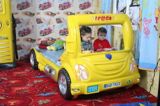 PLASTIKO ka dziecice w ksztacie samochodu artykuy do tuningu samochodw